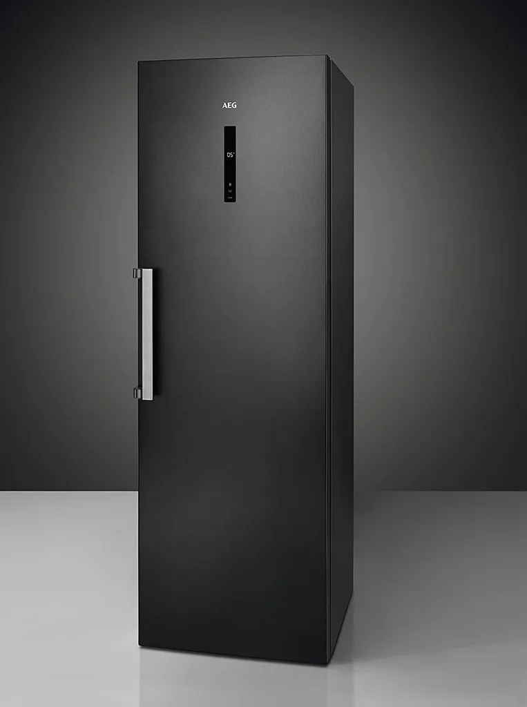 AEG RKB738E5MB Freistehender Kühlschrank / 1860 Mm / / 380 L / CustomFlex - Flexibles Türablagesystem / Null-Grad-Schublade / Farbe: Black Stainless Steel, Seiten Dunklegrau 14 AEG RKB738E5MB Freistehender Kühlschrank / 1860 Mm / / 380 L / CustomFlex - Flexibles Türablagesystem / Null-Grad-Schublade / Farbe: Black Stainless Steel, Seiten Dunklegrau – Bild 12