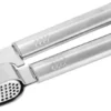 Fackelmann Knoblauchpresse OVALGRIFF, Praktischer Küchenhelfer Aus Rostfreiem Edelstahl, Knoblauchschneider Mit Ergonomischem Griff (Farbe: Silber), Menge: 1 Stück