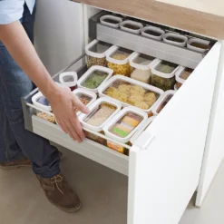 Emsa Trockenvorratsdose OPTIMA 0,45 Liter Transparent / Weiß 35 Emsa Trockenvorratsdose OPTIMA 0,45 Liter Transparent / Weiß -Kaufland Verkäufe 1237e24412838ae8975fd10ebe5ceb35