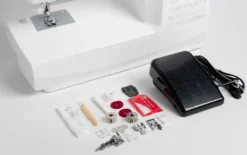 Singer Haute Couture Computer-Nähmaschine F527C Freiarmnähmaschine Mit Anschiebetisch 24 Singer Haute Couture Computer-Nähmaschine F527C Freiarmnähmaschine Mit Anschiebetisch -Kaufland Verkäufe 1296226155ffe4fd764daca9a6d0466a