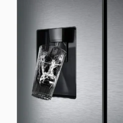 Hisense RF632N4WIE French Door Kühl-Gefrierkombination/ NoFrostPlus/ Inverter-Kompressor/ Wasserspender/ CrispZone/ 200 Cm/ Kühlteil 336 L/ Gefrierteil 149 L/ 38 DB/ 295 KWh/ Jahr/ Inox-Look -Kaufland Verkäufe 193294a7032b4b3851f01eaced14364f