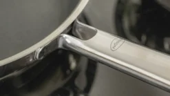 Rösle RÖSLE ELEGANCE Bratpfanne Ø 28 Cm, Edelstahl 18/10, Universalpfanne Mit Antihaftversiegelung ProPlex, Spülmaschinen-, Backofen- Und Induktionsgeeignet -Kaufland Verkäufe 1fe5c72412aaca14272973963e62b78f