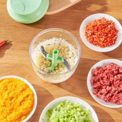 500ml Zwiebelhacker Zwiebelschneider Gemüsehacker Gemüseschneider Knoblauchhacker Küchenmaschine Rotierender Hochgeschwindigkeitsmixer Für Obst & Gemüse, Knoblauch, Zwiebeln, Nüsse, Tomaten Grün -Kaufland Verkäufe 2a172cdc984a149e835f8b0cc5269e41 1