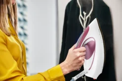 Tefal SV9201E0 Dampfbügelstation Express Protect, 2800W 7,5 Bar, Weiß/Burgunder 8 Tefal SV9201E0 Dampfbügelstation Express Protect, 2800W 7,5 Bar, Weiß/Burgunder -Kaufland Verkäufe 2dac75682e53613b346aeaae308de45e