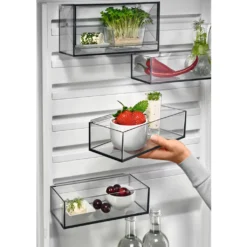 AEG RCB736D5MB Freistehende Kühl-Gefrierkombination / 2010 Mm/Gefrierteil Unten/360 L//CustomFlex - Flexibles Türablagesystem/ NoFrost/Farbe: Black Stainless Steel, Seiten Dunklegrau -Kaufland Verkäufe 37d88736a3da2796573501dc4bc0780e