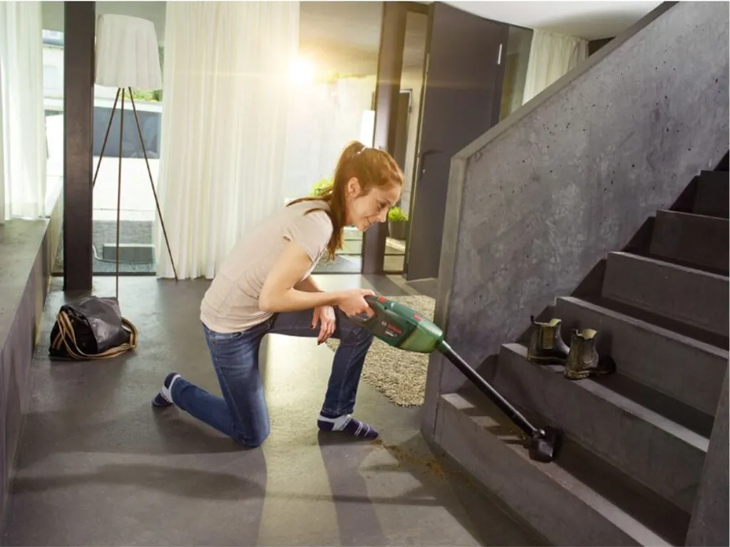 Bosch EasyVac 12 Akku-Handstaubsauger Ohne Akku Und Ladegerät 5 Bosch EasyVac 12 Akku-Handstaubsauger Ohne Akku Und Ladegerät – Bild 3