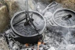 Petromax Kasserolle KR2 - Gusseisen - Feuertopf - Mit Deckel - 2 Liter Fassung - Mit Stiel -Kaufland Verkäufe 3cf5a7cd5bfca5bd2e01e0e683333628