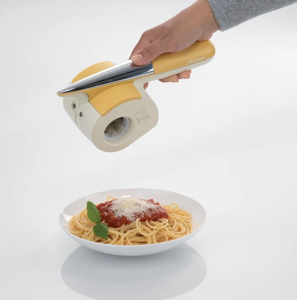 Ariete Elektrische Käse-/Schoko-/Nuss-Reibe GRATI Wasserdicht 6 Ariete Elektrische Käse-/Schoko-/Nuss-Reibe GRATI Wasserdicht – Bild 4