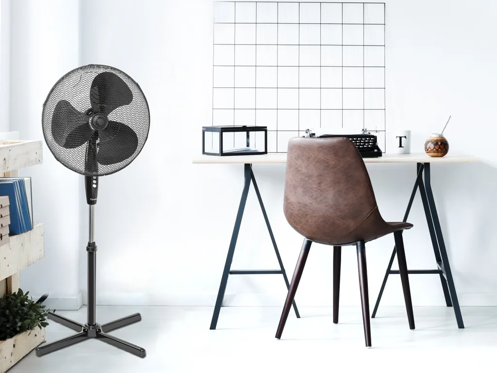 Bestron Standventilator Mit Drei Geschwindigkeitsstufen, Ventilator Mit 75° Oszillation-Funktion & Höhenverstellbar Bis 122 Cm, Ø 45 Cm, 45 W, ASV45Z, Farbe: Schwarz 5 Bestron Standventilator Mit Drei Geschwindigkeitsstufen, Ventilator Mit 75° Oszillation-Funktion & Höhenverstellbar Bis 122 Cm, Ø 45 Cm, 45 W, ASV45Z, Farbe: Schwarz – Bild 3