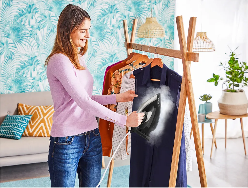 Tefal Express Easy SV6140 Dampferzeuger Bügeleisen Bis Zu 30% * Weniger Zeit Zum Bügeln Efficint Perfekte Ergebnisse Leistungsstarker Dampfstoß Autonomie Vielseitig Anti-Scale Große 10 Tefal Express Easy SV6140 Dampferzeuger Bügeleisen Bis Zu 30% * Weniger Zeit Zum Bügeln Efficint Perfekte Ergebnisse Leistungsstarker Dampfstoß Autonomie Vielseitig Anti-Scale Große – Bild 8