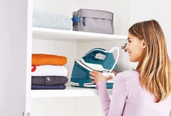 Tefal SV6115E0 Dampfbügelstation Dampfgenerator, Keramiksohle, 2200 Watt, 2 Min Aufheizzeit, Vertikaldampf, Anti-Kalk, Abschaltautomatik -Kaufland Verkäufe 5b7773e798a99e8a7851c8616d684603