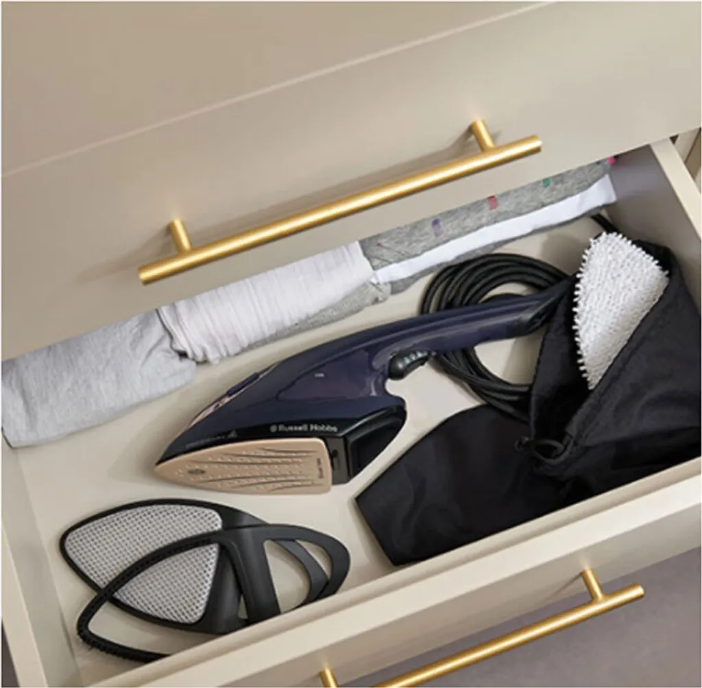 Russell Hobbs Steam Genie 2 In 1 Dampfbürste 14 Russell Hobbs Steam Genie 2 In 1 Dampfbürste – Bild 12