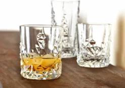 Nachtmann Whiskybecher Sculpture 365ml, Klar (4er Pack) 26 Nachtmann Whiskybecher Sculpture 365ml, Klar (4er Pack) -Kaufland Verkäufe 64e357c3f8bdb86e61dbf94e25391d96