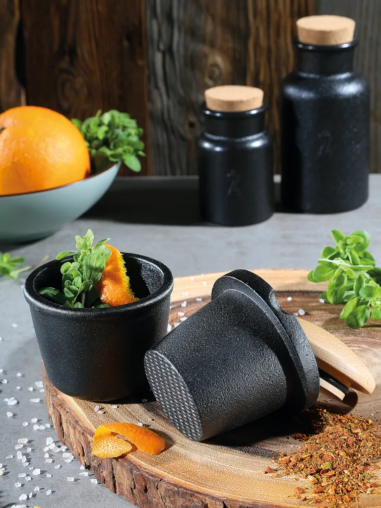 Zassenhaus Gewürzreibe Gusseisen Mit Vorratsfach 6 Zassenhaus Gewürzreibe Gusseisen Mit Vorratsfach – Bild 4