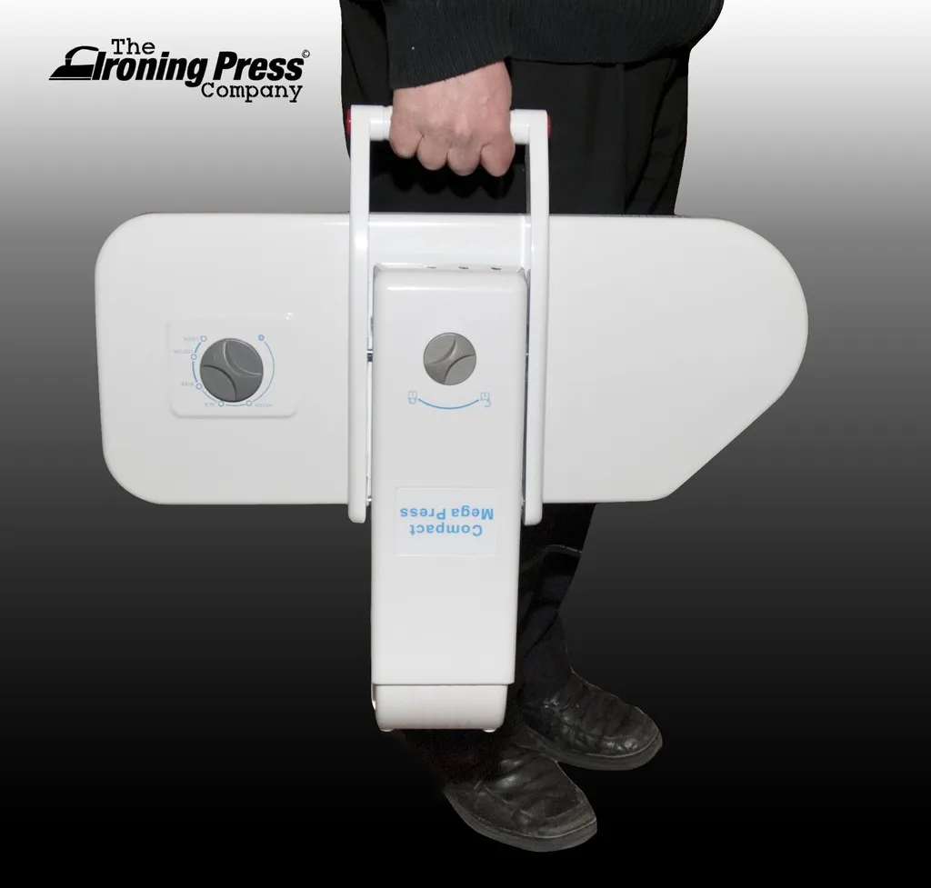 Dampfbügelpresse Professionelle Mit 38 Dampfdüsen (Leistungsstarke Dampfstrahlen) & Höhenverstellbaren Ständer Von Speedypress - Kompakt Größe - 55cm Y 22cm; 1.350watt (+ Ersatzabdeckung & Schaumstoff-Unterfilz UVP 45,00 € + Weiteres Zubehör GRATIS) 8 Dampfbügelpresse Professionelle Mit 38 Dampfdüsen (Leistungsstarke Dampfstrahlen) & Höhenverstellbaren Ständer Von Speedypress - Kompakt Größe - 55cm Y 22cm; 1.350watt (+ Ersatzabdeckung & Schaumstoff-Unterfilz UVP 45,00 € + Weiteres Zubehör GRATIS) – Bild 6