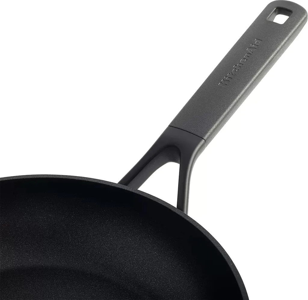 KitchenAid Classic CC003293-001 Bratpfanne, 28 Cm Max. Durchmesser, Aluminium, Induktionsherd-geeignet, Antihaftbeschichtung 7 KitchenAid Classic CC003293-001 Bratpfanne, 28 Cm Max. Durchmesser, Aluminium, Induktionsherd-geeignet, Antihaftbeschichtung – Bild 5