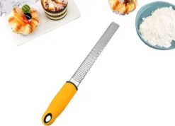 Zitronenreibe Aus Edelstahl | Parmesanreibe [32,5 Cm] | Ingwerreibe | Multifunktionaler Zester Reibe | Muskatnuss Reibe Mit Schutz & Reinigungsbürste | Hobel Reibe Für Schokolade, Käse [Farbe - Gelb] -Kaufland Verkäufe 78283aeb8e9c9445d67b65d5103170fe