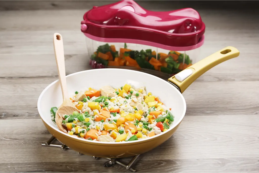 Genius Nicer Dicer Fun Hippo (14 Teile) Inkl. Spiralschneider Küchengerät Allesschneider Gemüseschneider In Rubinrot; A3 6 Genius Nicer Dicer Fun Hippo (14 Teile) Inkl. Spiralschneider Küchengerät Allesschneider Gemüseschneider In Rubinrot; A3 – Bild 4