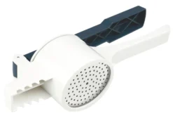 Fackelmann Spätzlepresse Easyprepare, Kortoffelpresse Mit 3 Austauschbaren Lochscheiben, Presse Mit 4 Verschiedenen Auflagehaken, Hochwetiger Kartoffelstampfer (Farbe: Weiß / Blau-Grau), 1 X 4 Teile 16 Fackelmann Spätzlepresse Easyprepare, Kortoffelpresse Mit 3 Austauschbaren Lochscheiben, Presse Mit 4 Verschiedenen Auflagehaken, Hochwetiger Kartoffelstampfer (Farbe: Weiß / Blau-Grau), 1 X 4 Teile -Kaufland Verkäufe 79c36abab8ef1e217f1182a80dfa487f