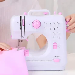 Elektrische Nähmaschine Tragbar Mini-Nähmaschine 2 Geschwindigkeit Mini Reisenähmaschine Nähen Maschine Doppelgewinde Foot Pedal Fusspedal Retoo -Kaufland Verkäufe 7ad3c01128bbcf9ecd26dc7ff20309fe