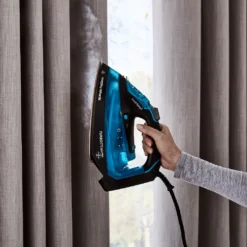 Morphy Richards 303210, Dampfbügeleisen, 3 M, 200 G/min, Schwarz, Blau, 40 G/min, 0,38 L -Kaufland Verkäufe 7b149e53b280c6bf437cc2d14e8e5392