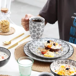 Vancasso, Haruka Porzellan Geschirrservice, 32-teilig Rund Kombiservice Geschirrset Tafelservice Für 8 Personen, Schwarz 13 Vancasso, Haruka Porzellan Geschirrservice, 32-teilig Rund Kombiservice Geschirrset Tafelservice Für 8 Personen, Schwarz -Kaufland Verkäufe 8065e7434ad0d0f1b5d477fcddad6c5b