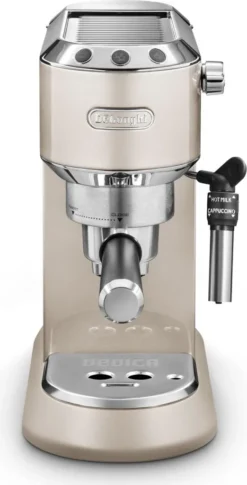 De'Longhi Delonghi Kaffeemaschine Dedica Metallics EC785.BG Pumpendruck 15 Bar, Eingebauter Milchaufschäumer, Manuell, 1300 W, Beige 16 De'Longhi Delonghi Kaffeemaschine Dedica Metallics EC785.BG Pumpendruck 15 Bar, Eingebauter Milchaufschäumer, Manuell, 1300 W, Beige -Kaufland Verkäufe 85edf933c21286dcf09e4eede546f19c