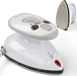 Jago® Mini Bügeleisen - Grau, 260-420 W, Antihaft Bügelsohle, Wassertank 40 Ml, 100-240 V Netzspannung Umschaltbar, Mit/ohne Dampf - Dampfbügeleisen, Reisebügeleisen 26 Jago® Mini Bügeleisen - Grau, 260-420 W, Antihaft Bügelsohle, Wassertank 40 Ml, 100-240 V Netzspannung Umschaltbar, Mit/ohne Dampf - Dampfbügeleisen, Reisebügeleisen -Kaufland Verkäufe 8ce0d1e85aa15858ce3aeea45a2e8fec