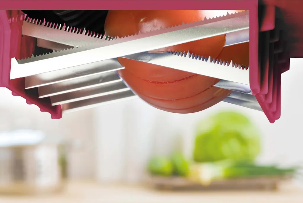 Genius Nicer Dicer Fun Hippo (14 Teile) Inkl. Spiralschneider Küchengerät Allesschneider Gemüseschneider In Rubinrot; A3 5 Genius Nicer Dicer Fun Hippo (14 Teile) Inkl. Spiralschneider Küchengerät Allesschneider Gemüseschneider In Rubinrot; A3 – Bild 3