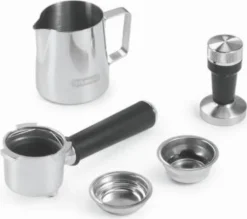 De'Longhi Delonghi Kaffeemaschine Dedica Metallics EC785.BG Pumpendruck 15 Bar, Eingebauter Milchaufschäumer, Manuell, 1300 W, Beige 18 De'Longhi Delonghi Kaffeemaschine Dedica Metallics EC785.BG Pumpendruck 15 Bar, Eingebauter Milchaufschäumer, Manuell, 1300 W, Beige -Kaufland Verkäufe 914536eb6fb8290dbd3588b5f82720f8