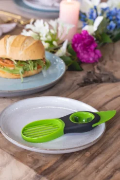 Sareva Avocadoschneider 3-in-1 -Kaufland Verkäufe 923cf269d056187c0d78d104a4ddf3b4