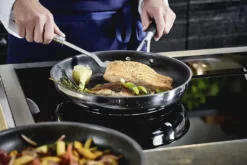 CORNELIA POLETTO BY ZWILLING Bratpfannen, Set 3-teilig (20 Cm + 24 Cm + 28 Cm) 23 CORNELIA POLETTO BY ZWILLING Bratpfannen, Set 3-teilig (20 Cm + 24 Cm + 28 Cm) -Kaufland Verkäufe a8801d8f61fdb7ce1aad31e978144832