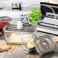 Caso Vakuum-Frischebehälter 3er Set - Für Platzsparende Aufbewahrung (1er Pack) 33 Caso Vakuum-Frischebehälter 3er Set - Für Platzsparende Aufbewahrung (1er Pack) -Kaufland Verkäufe aee159149e9dd51ee1772d9232088393