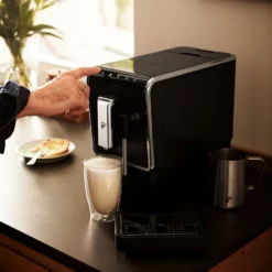 Tchibo Kaffeevollautomat Esperto Latte Für Caffè Crema, Espresso, Cappuccino Und Milchschaum, Anthrazit -Kaufland Verkäufe b9312d5fc03d2dc32535e2a5cb39e721 1