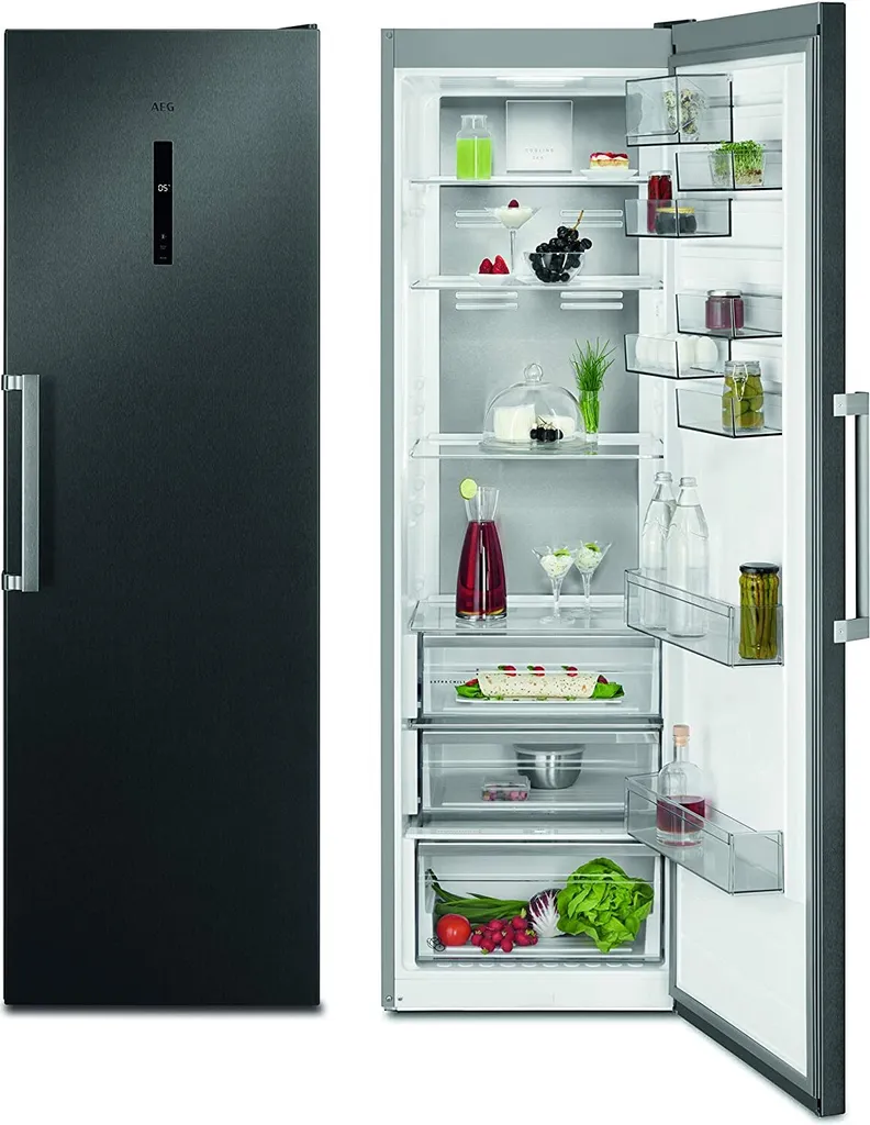 AEG RKB738E5MB Freistehender Kühlschrank / 1860 Mm / / 380 L / CustomFlex - Flexibles Türablagesystem / Null-Grad-Schublade / Farbe: Black Stainless Steel, Seiten Dunklegrau 3 AEG RKB738E5MB Freistehender Kühlschrank / 1860 Mm / / 380 L / CustomFlex - Flexibles Türablagesystem / Null-Grad-Schublade / Farbe: Black Stainless Steel, Seiten Dunklegrau