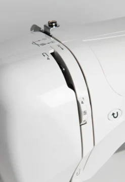 Singer Haute Couture Computer-Nähmaschine F527C Freiarmnähmaschine Mit Anschiebetisch 18 Singer Haute Couture Computer-Nähmaschine F527C Freiarmnähmaschine Mit Anschiebetisch -Kaufland Verkäufe c1d8d97ae2f4f90cca95a3b4f2f7a945