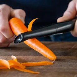 KitchenAid Sparschäler Classic Black 21 Cm -Kaufland Verkäufe c76c5e4c8194ad9e8aebe6d51df60c64