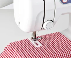 Brother KD144S Little Angel Einsteiger Nähmaschine -Kaufland Verkäufe ca661ae3a21f39d7636b8e426643a633