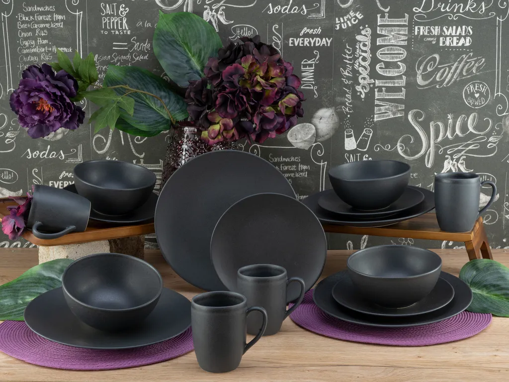 CreaTable 23145 Kombiservice Soft Touch Black Für 4 Personen, Steinzeug, Schwarz (1 Set, 16-teilig) 3 CreaTable 23145 Kombiservice Soft Touch Black Für 4 Personen, Steinzeug, Schwarz (1 Set, 16-teilig)