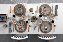 Vancasso, Haruka Porzellan Geschirrservice, 32-teilig Rund Kombiservice Geschirrset Tafelservice Für 8 Personen, Schwarz 15 Vancasso, Haruka Porzellan Geschirrservice, 32-teilig Rund Kombiservice Geschirrset Tafelservice Für 8 Personen, Schwarz -Kaufland Verkäufe d5877d925804a214f8f6d4149e6a76ff