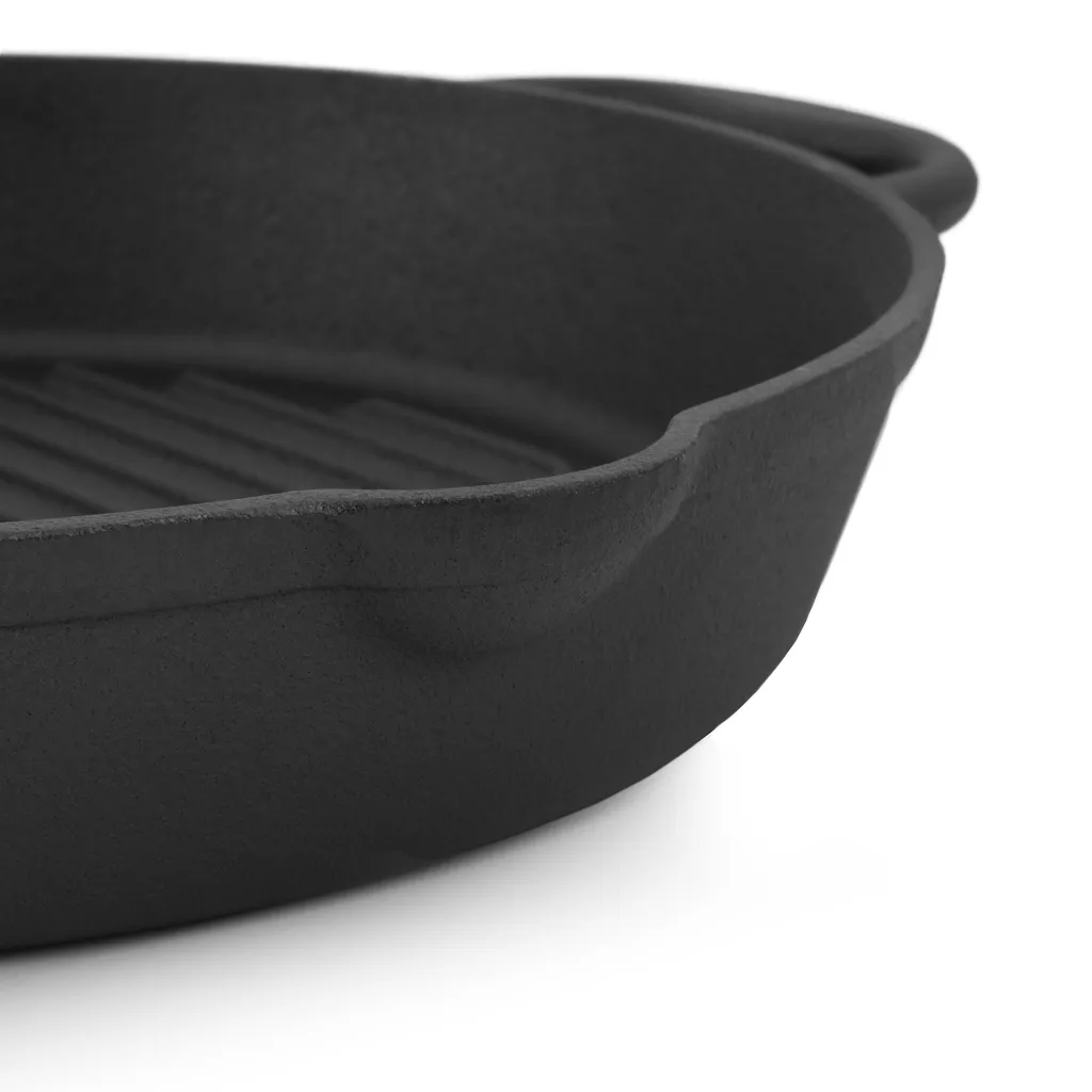BBQ-Toro Gusseisen Bratpfanne | Ø 34 Cm | Mit Griff, Stiel Und Zwei Ausgießer, Gerippt - Preseasoned 6 BBQ-Toro Gusseisen Bratpfanne | Ø 34 Cm | Mit Griff, Stiel Und Zwei Ausgießer, Gerippt - Preseasoned – Bild 4